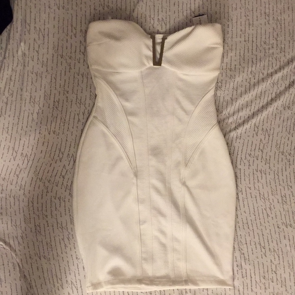 Windsor White Cream Mini Dress 😍😍